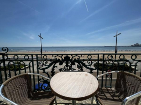 Appartement T2 avec piscine, parking, proche plage et commerces - FR-1-197-536